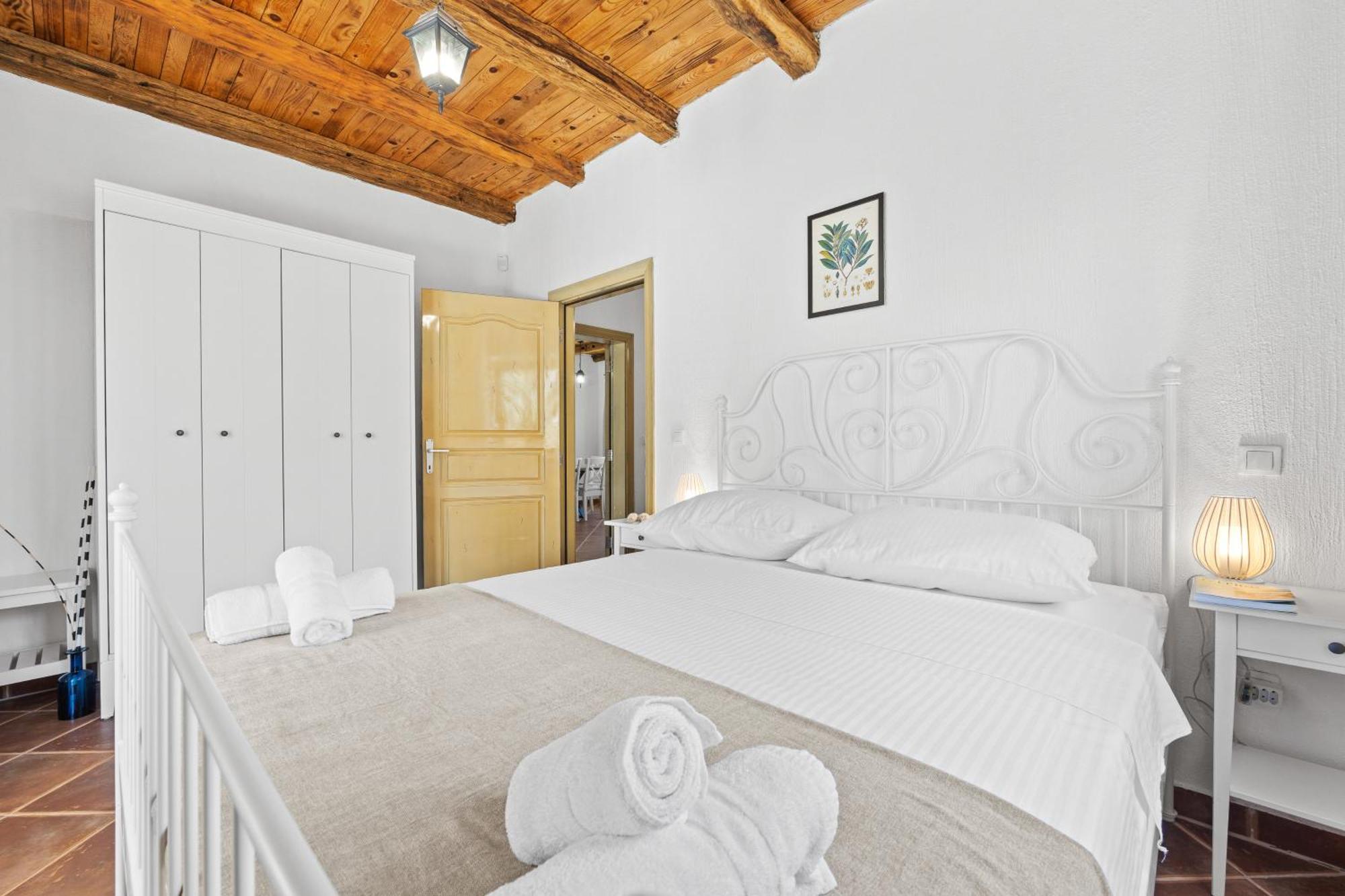 Villa Brioni With Pool By Rentistra Cabrunici エクステリア 写真